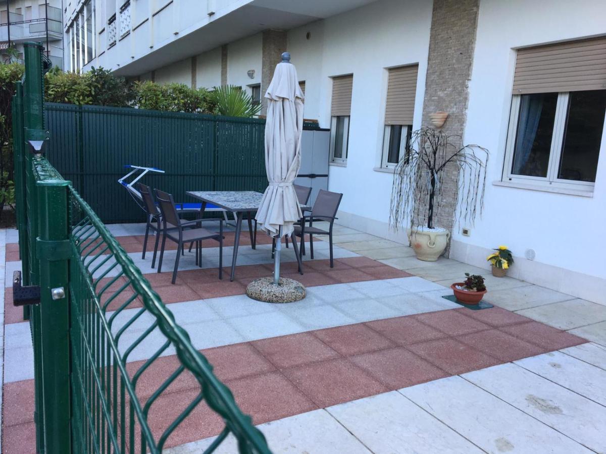 Casa Alice Garda Apartment Garda  Bagian luar foto